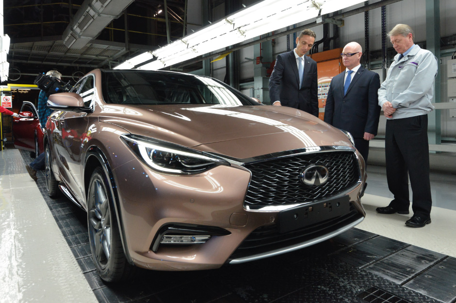 Infiniti Q30 front